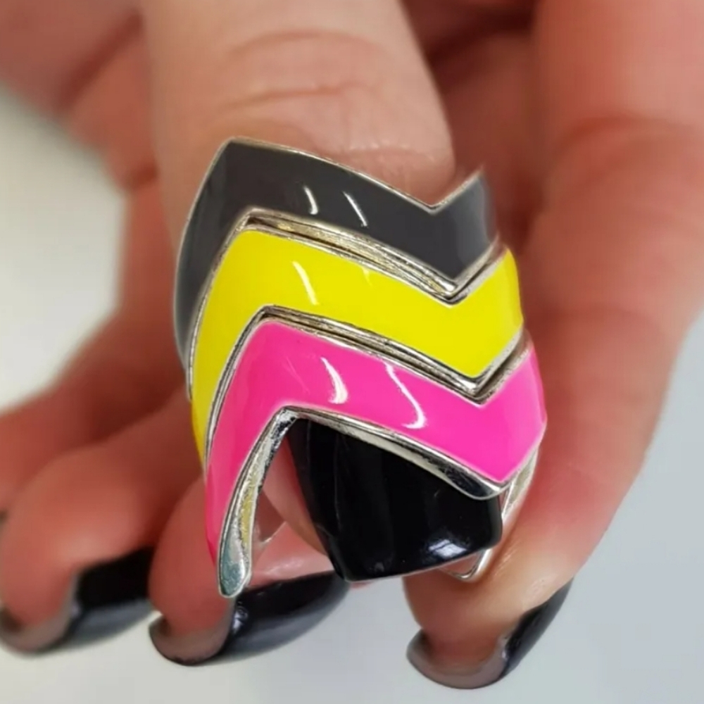 3 Crown Stackable Rings - Picture 5 of 12